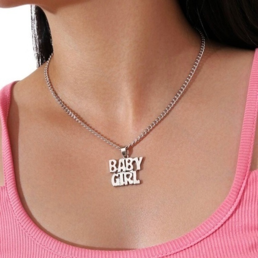3/$30 🤍 Babygirl Necklace